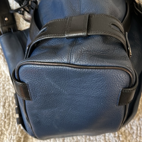 Nice Large Authentic Michael Kors Navy & Black Leather Purse in Great Condition - Picture 6 of 13